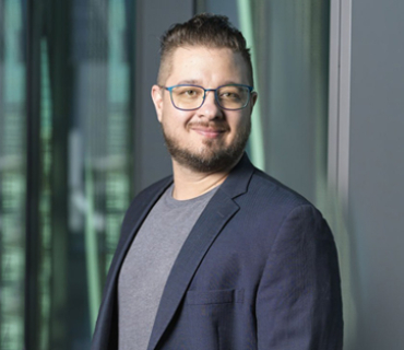 نیكۆلاس سوزۆر  پڕۆفیسۆری یاسا لە زانكۆی كوینزلاند:   هێشتا نازانین چۆن بە باشترین شێوە تەكنەلۆژیای دیجیتاڵی ڕێك بخەین