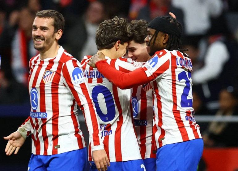 كأس إسبانيا: أتلتيكو يذل برشلونة ويضع قدما في النهائي