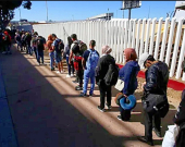 Amerîka bi hezaran Ereban ji welatê xwe derdixe