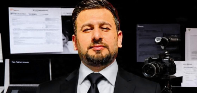 Hana Çomanî, ji aliyên YNK û Helwêst, Yekgirtû, Nifşê Nû û Komel re: Bo çi bi nêzîkî 30 kursiyan ve diçin gel aliyekî dijberê kurd û Kurdistan ku tenê 3 kursiyên wê hene?