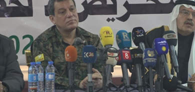 مظلوم عبدي يوضح خطة دمج قسد بوزارة الدفاع ويكشف عن خلاف بشأن معاون الوزير