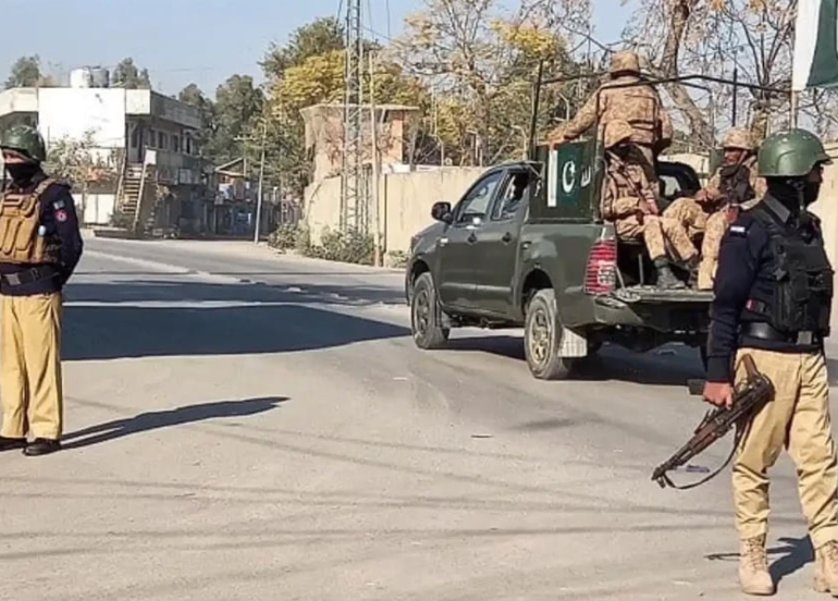 بەهۆی شەڕو پێكدادان 11سەربازی پاکستان کوژران