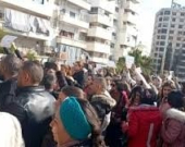 مانگرتنی کارمەندانی پزیشکی سوریا بۆ ناڕەزایەتی دەربڕین بە کەمکردنەوەی مووچە