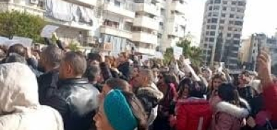 مانگرتنی کارمەندانی پزیشکی سوریا بۆ ناڕەزایەتی دەربڕین بە کەمکردنەوەی مووچە