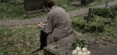 وفاة من نحب... ماذا يحدث لجسمك وعقلك وكيف نتعافى؟