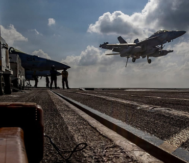 جێگیرکردنی سەربازیی ئەمریکا لە ناوچەکە چڕتر دەبێتەوە لەگەڵ بەردەوامی دانوستانەکانی جنێڤ