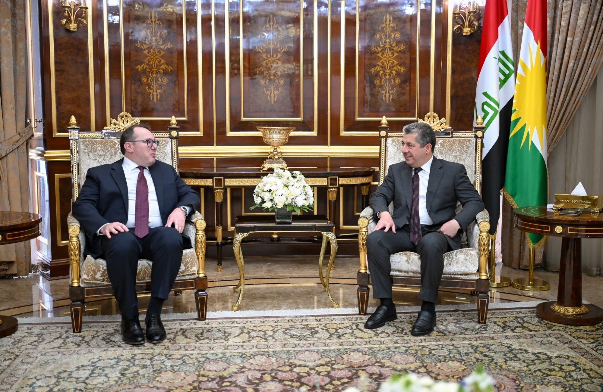 Berpirsê Karûbarên Balyozxaneya Amerîkayê li Iraqê, ji ber çaksaziyên Herêma Kurdistanê di sektorên cuda cuda de spasiya Mesrûr Barzanî kir