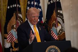 إدارة ترمب تطالب كوبا بـ«تغييرات جذرية»