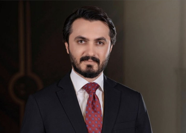 Daner Ebdulxefar: Tenê PDK helwesta xwe di derbarê posta Serfermandarê artêşê de hebû