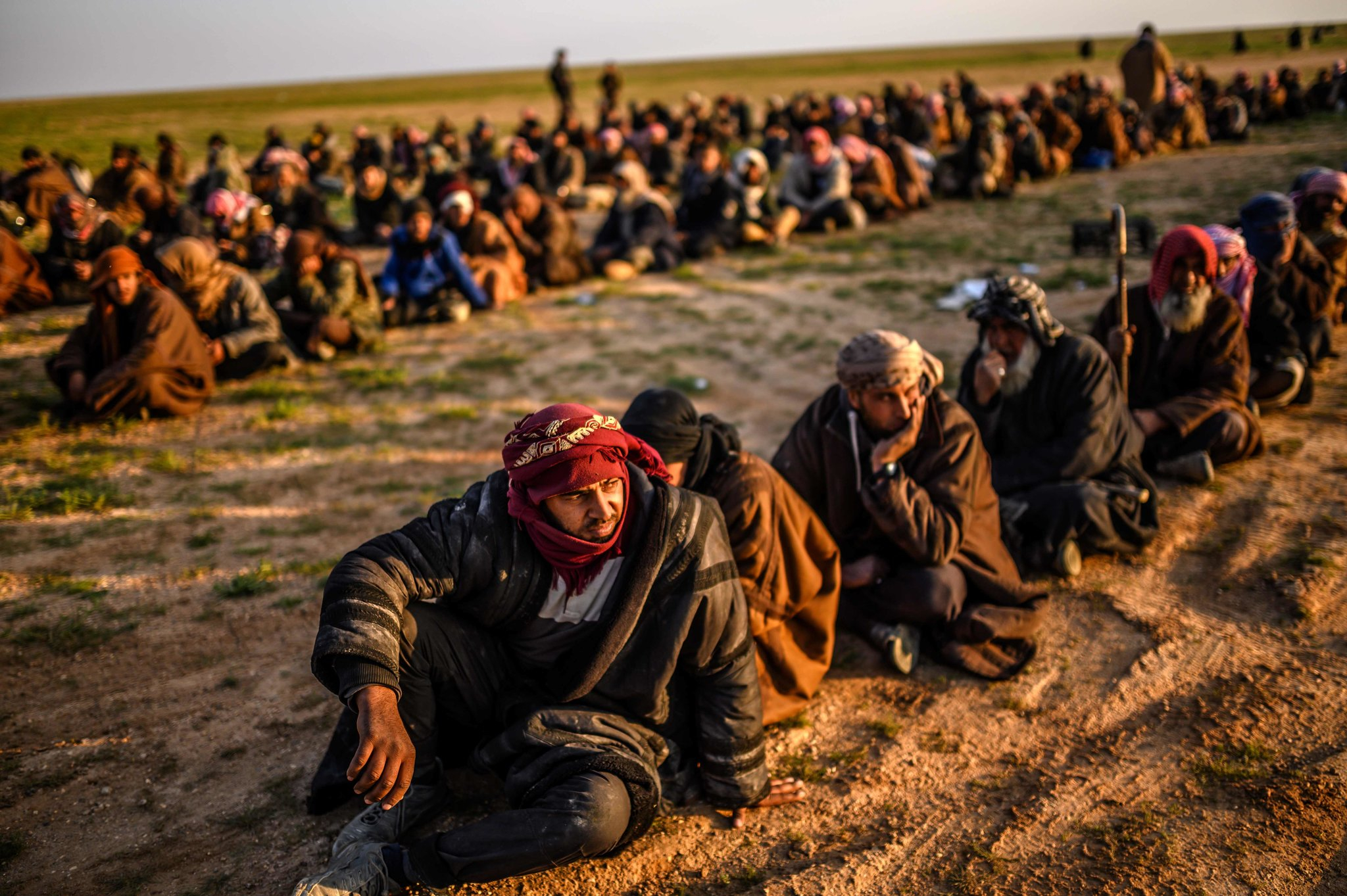 Over 3,500 Syrian Nationals Among 5,700 ISIS Detainees Transferred to Iraq