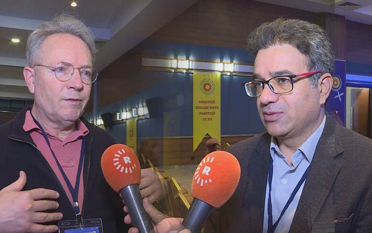 Li Enqereyê sempozyuma Zimanê Dayîkê: Divê Kurd federalîzma zimanî deynin pêşiya xwe