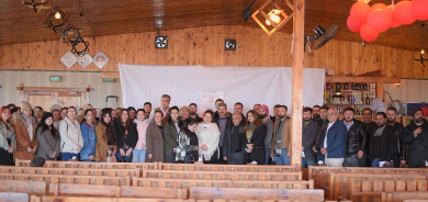 Dezgay Xêrxwaziya Barzanî piştevaniya xwendekarên Beşa Kurdî li Efrînê dike