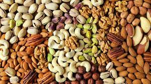 5 أنواع من المكسرات تدعم صحة القلب