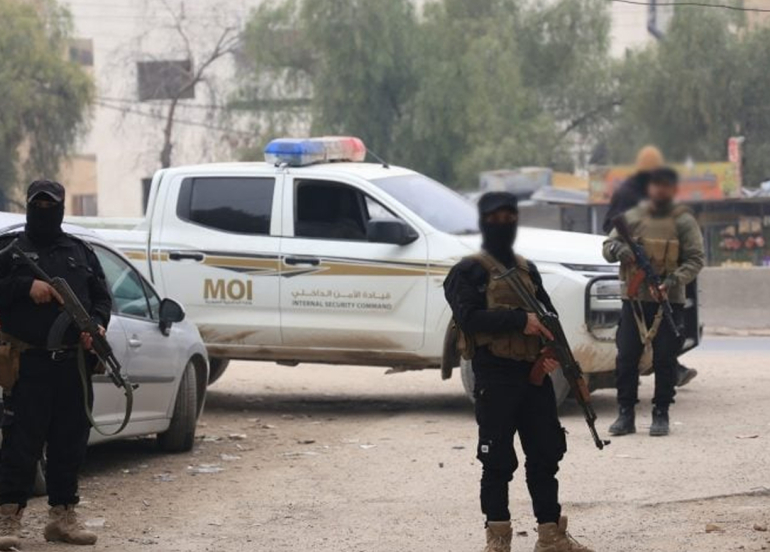 Reqa.. Çar karmendên ewlehiya Sûriyeyê di êrîşeka DAIŞê de hatin kuştin