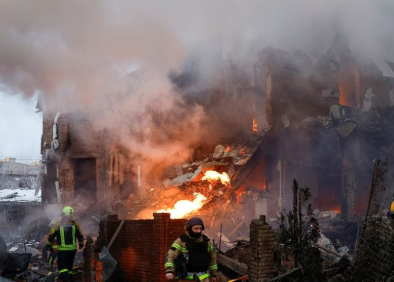 هێرشی گەورەی   مووشەک و فڕۆکەی بێفڕۆکەوانی ڕووسیا بۆ سەر ژێرخانی وزەی ئۆکرانیا