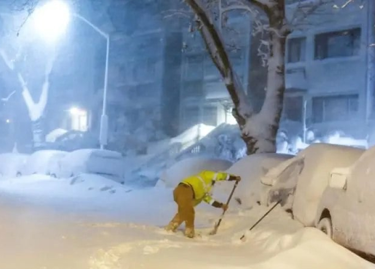 زریانێکی گەورە باکووری ڕۆژهەڵاتی ئەمریکا دەگرێتەوە