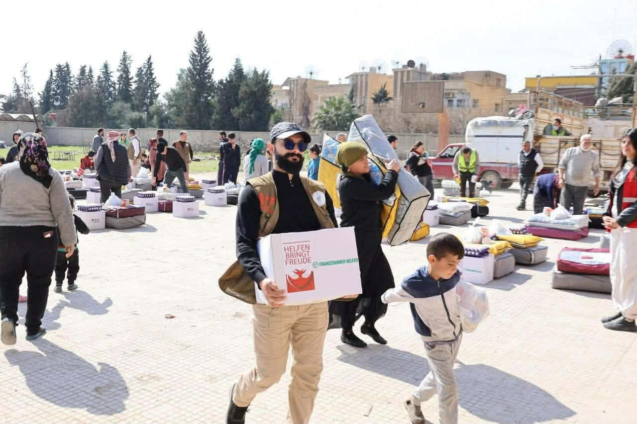 مؤسسة بارزاني الخيرية تكثف مساعداتها في غربي كوردستان