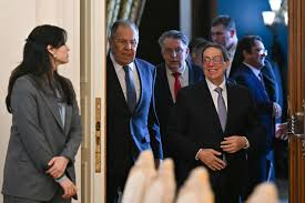 «إعصار ترمب» يصدع التحالفات الكوبية