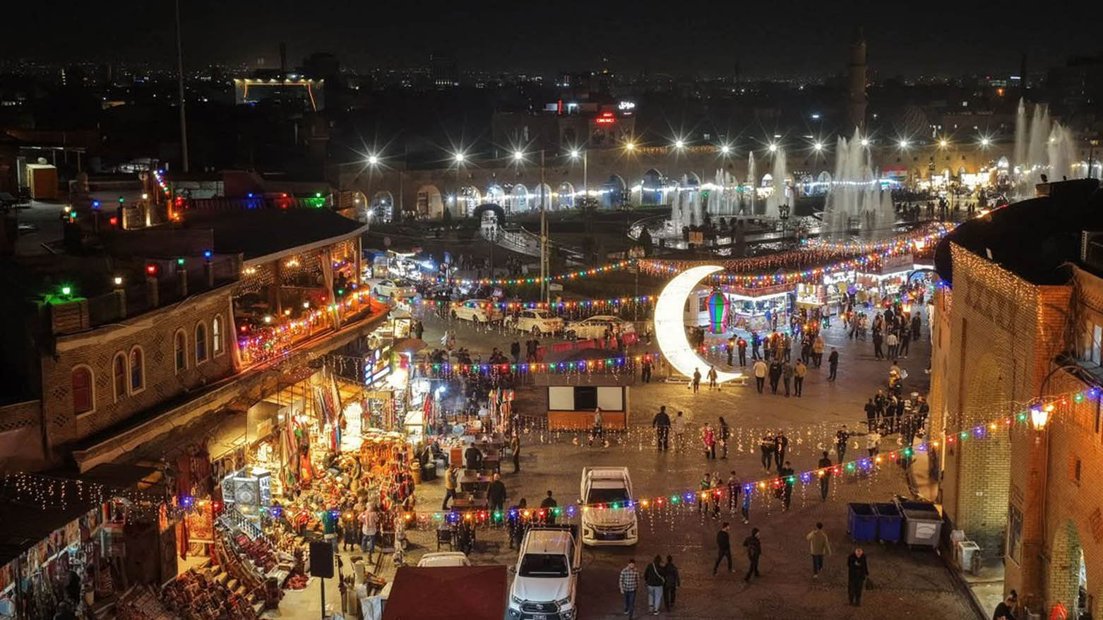 دبلوماسيون وممثلو دول يقضون ليلة رمضانية في أسواق أربيل