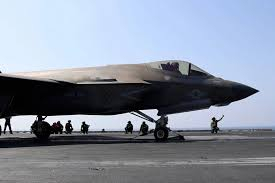 أميركا استخدمت مسيرات انتحارية وصواريخ «توماهوك» ومقاتلات شبحية في ضرباتها