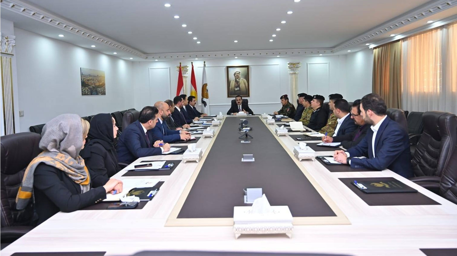 محافظ أربيل يوجه بتعزيز الاستنفار الأمني والخدمي وإحكام الرقابة على الأسواق والمخازن