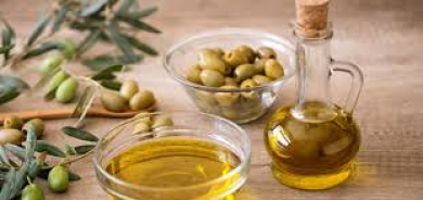 فوائد تناول ملعقة زيت زيتون يومياً