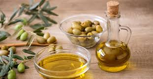 فوائد تناول ملعقة زيت زيتون يومياً