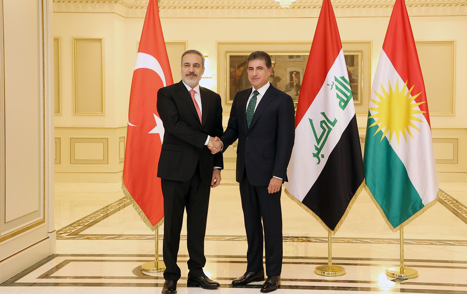 نێچیرڤان بارزانی، سەرۆکی هەرێمی کوردستان و هاکان فیدان، وەزیری دەرەوەی تورکیا بە تەلەفۆن قسەیان کرد.