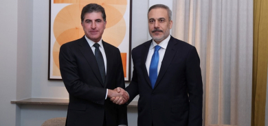 هاكان فيدان ونيجيرفان بارزاني يبحثان هاتفياً مستجدات الأوضاع في المنطقة