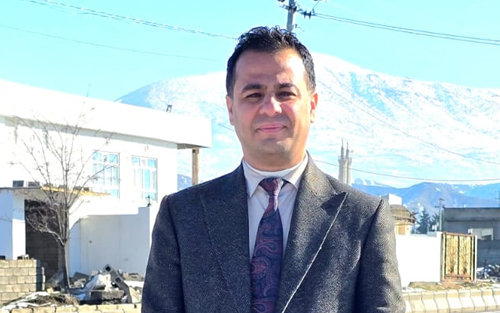 نادڵنیایی لە کۆشکی سپی چۆن لەم تاڵاوە دەربچین؟