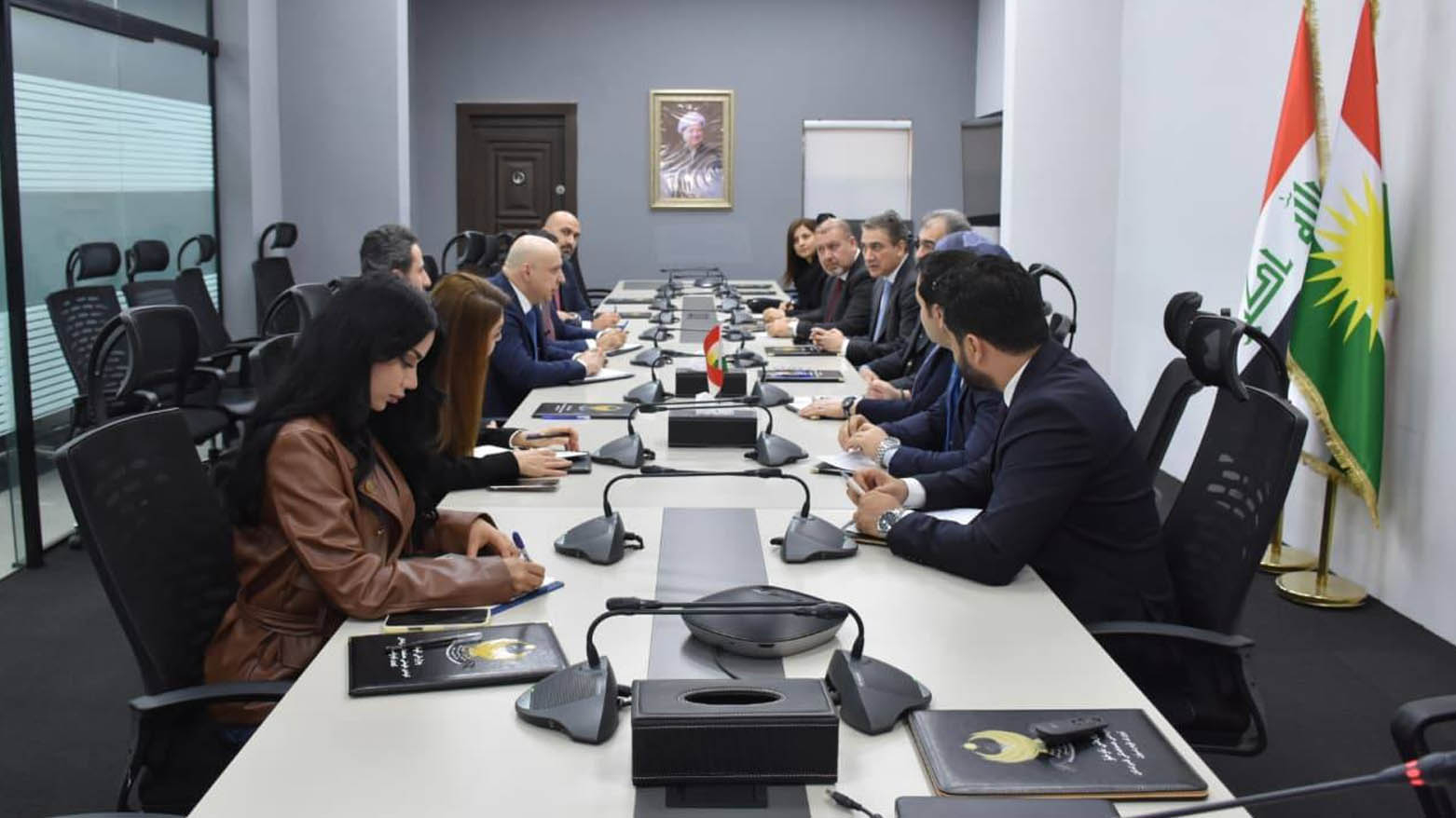 Hikûmeta Herêma Kurdistanê bi rêya bejahî welatiyên xwe ji Îmaratê vedigerîne