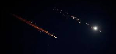 إيران تطلق أول رشقة صاروخية باتجاه إسرائيل بعد انتخاب مرشدها الجديد