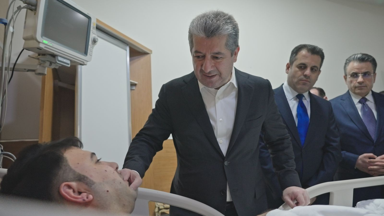 Mesrûr Barzanî ji nêz ve çavdêriya rewşa birîndarên êrîşa şeva borî kir