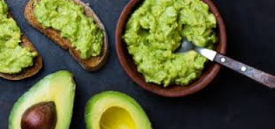 كيف يؤثر تناول الأفوكادو بانتظام في ضغط الدم؟