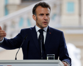 Macron: Fransa hêzeke deryayî ji bo parastina tengava Hurmizê û Deryaya Sor dişîne herêmê