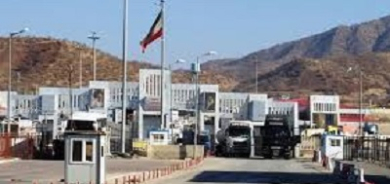 إيران تعيد فتح معابرها الحدودية مع إقليم كوردستان وتدفق مئات الشاحنات يومياً