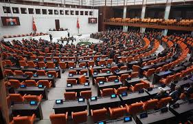 برلمان تركيا ناقش تداعيات حرب إيران في جلسة مغلقة