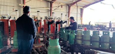 أربيل تباشر بتوزيع الغاز عبر البطاقة الإلكترونية لمنع التلاعب بالأسعار