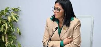 الرئيسة الفنزويلية تطلب من ترمب رفع العقوبات الأميركية