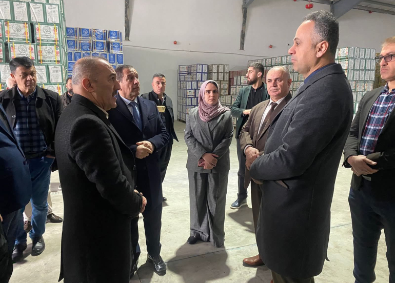 نەوزاد شێخ كامیل  بەڕێوەبەری گشتی بازرگانی هەرێم بۆ گوڵان:  كردنەوەی دەروازە سنوورییەكان لەگەڵ ئێران  كاریگەریی باشی لەسەر دابەزینی نرخی كاڵاو شمەكەكان هەبوو