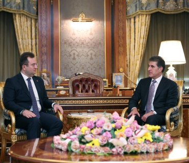 نێچیرڤان بارزانی، سەرۆکی هەرێمی کوردستان و ئەرمان تۆپچو، کۆنسووڵی گشتیی تورکیا لە هەولێر کۆبوونەوە.