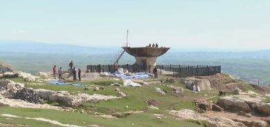 آكري (عقرة) تتأهب لعيد نوروز: شباب متطوعون يشيدون 