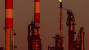 «الحرس الثوري» يهدد بالرد بالمثل في حال استهداف محطات طاقة إيرانية