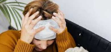 أساليب بسيطة... كيف تخفف أعراض الصداع النصفي؟