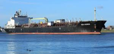 ناقلة روسية تتحدّى العقوبات النفطية الأميركية على كوبا