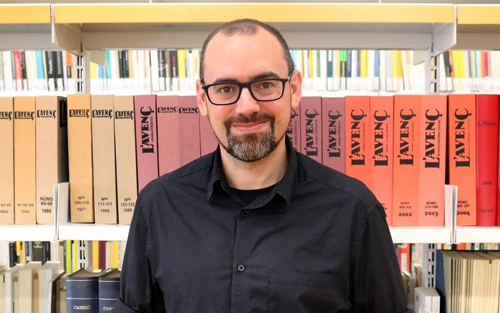 Profesîdor Lluís Pérez Lozano ji Zanîngeha Pompeu Fabra li Spanyayê ji bo Gulan: Divê mekanîzmayên destûrî aliyên nakok neçarî diyalogê bikin