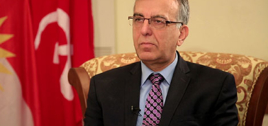 د.كاوە مەحموود   سیاسەتمەدار و چاودێری سیاسی:     دروشمی «یەك كوردستان» پێداویستییەكی مێژووییە بۆ گەیشتن بە هۆشمەندیی نەتەوەیی و مۆدێرنیتەی كوردستانی