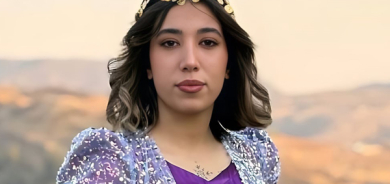 خانمە هونەرمەند نۆیشە سەعیدی بۆ گوڵان:هەوڵم داوە ئاشنای شێوازە جیاوازەكان بم، نەك تەنیا لاسایی كەسانی دیكە بكەمەوە