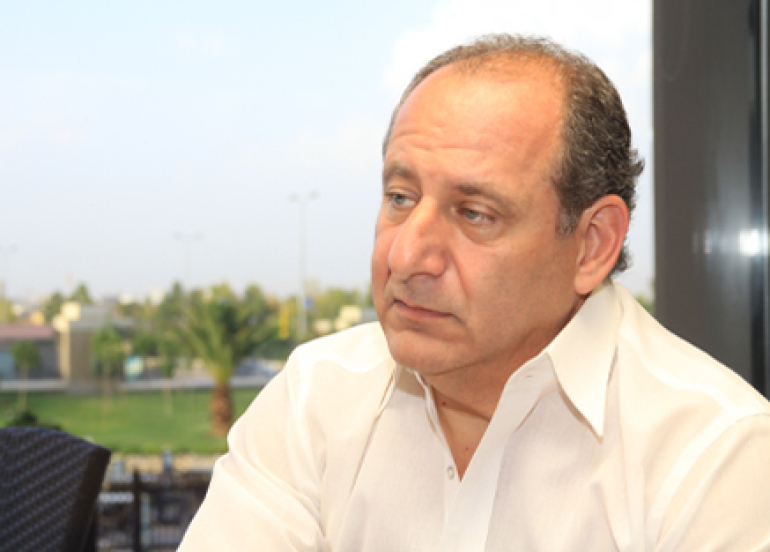 دەیڤد ئێڵ فلیپس لە وتارێكیدا بۆ گوڵان:     پەككەوتنی هاتوچۆی كەشتییە نەوتهەڵگرەكان لە گەرووی هورمز، كاریگەریی نەرێنیی یەكجار گەورەی لەسەر داهاتی نەوتی عێراق دروست كردووە