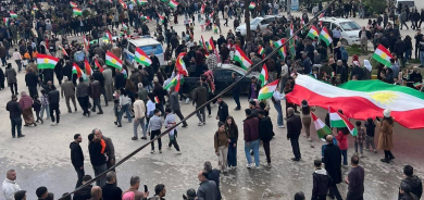 Li Kobanê bi hezaran kes ji bo piştgiriya Herêma Kurdistanê û ji bo şermizarkirina êrîşan xwepêşandan kirin